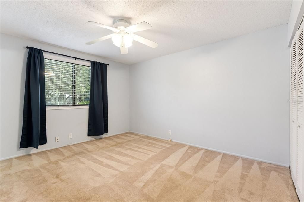 En Venta: $179,900 (3 camas, 2 baños, 1400 Pies cuadrados)