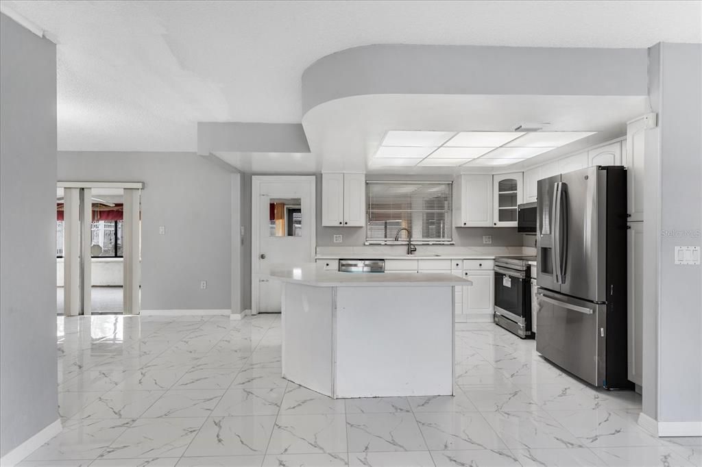 En Renta: $3,000 (4 camas, 2 baños, 2441 Pies cuadrados)