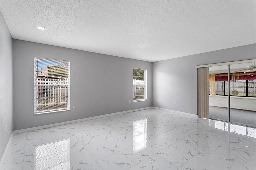 En Renta: $3,000 (4 camas, 2 baños, 2441 Pies cuadrados)