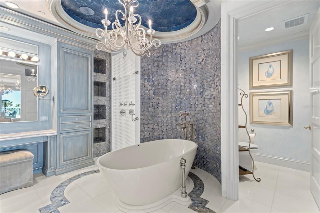 На продажу: $7,900,000 (4 спален, 4 ванн, 3961 Квадратных фут)