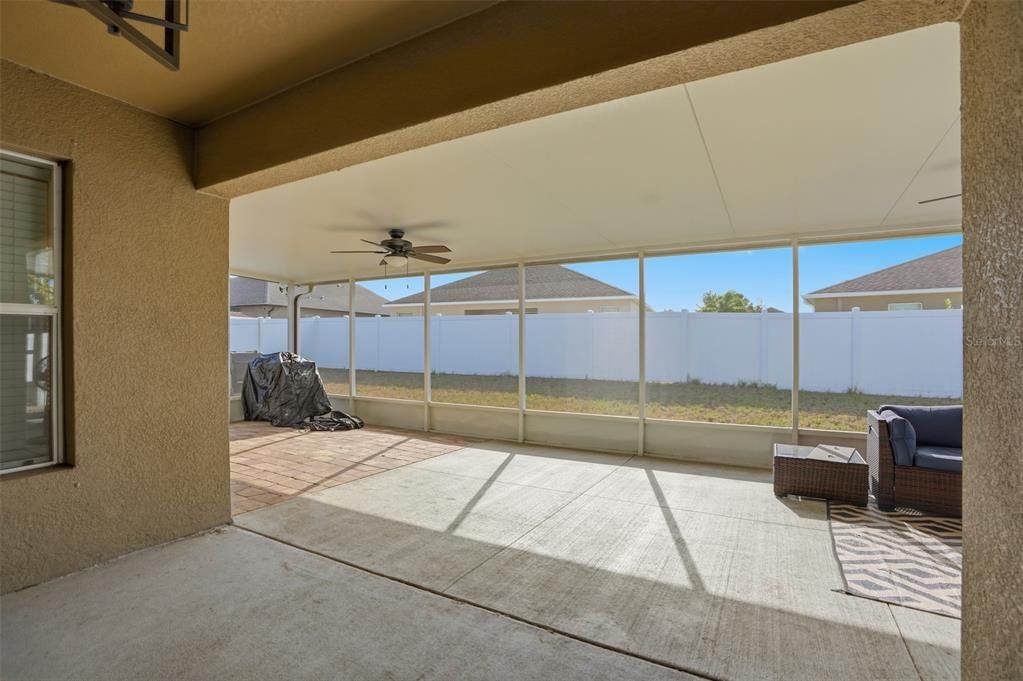 For Sale: $330,000 (3 beds, 2 baths, 1676 Square Feet)