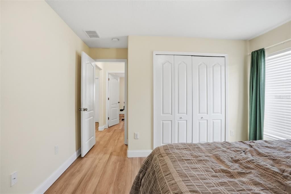 For Sale: $330,000 (3 beds, 2 baths, 1676 Square Feet)