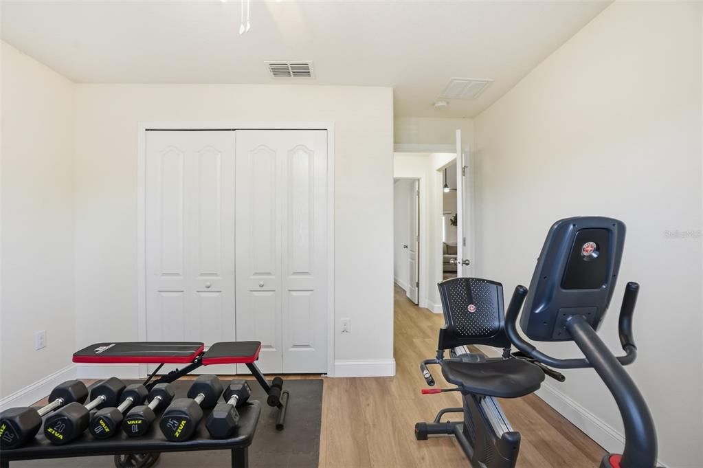 For Sale: $330,000 (3 beds, 2 baths, 1676 Square Feet)