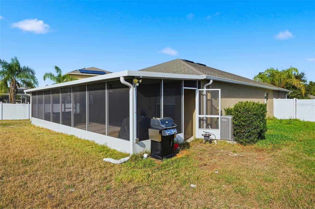 For Sale: $330,000 (3 beds, 2 baths, 1676 Square Feet)