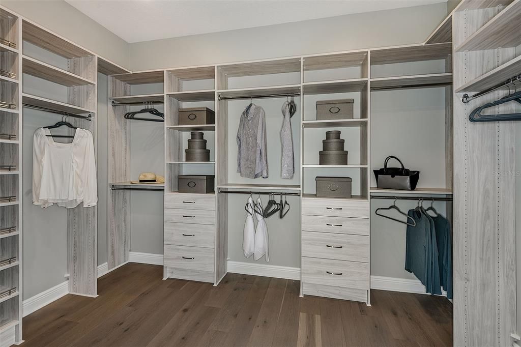 For Sale: $954,990 (3 beds, 3 baths, 3000 Square Feet)