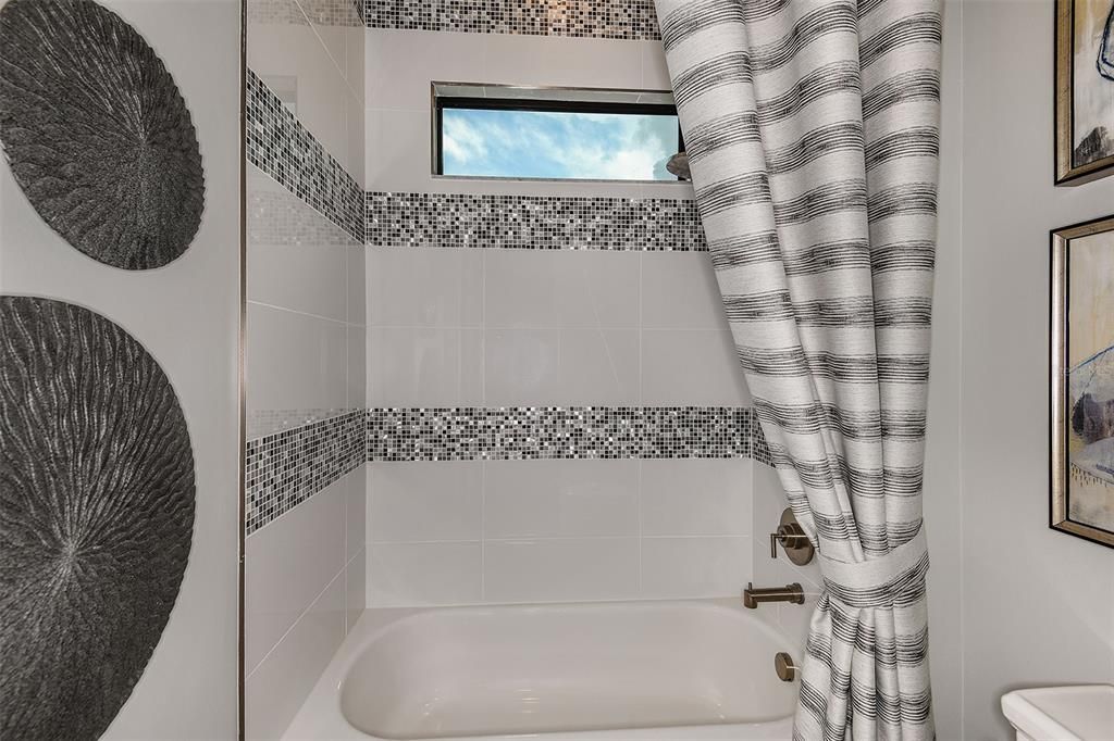 For Sale: $954,990 (3 beds, 3 baths, 3000 Square Feet)