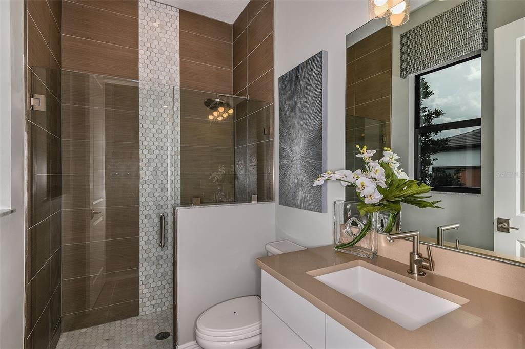 For Sale: $954,990 (3 beds, 3 baths, 3000 Square Feet)