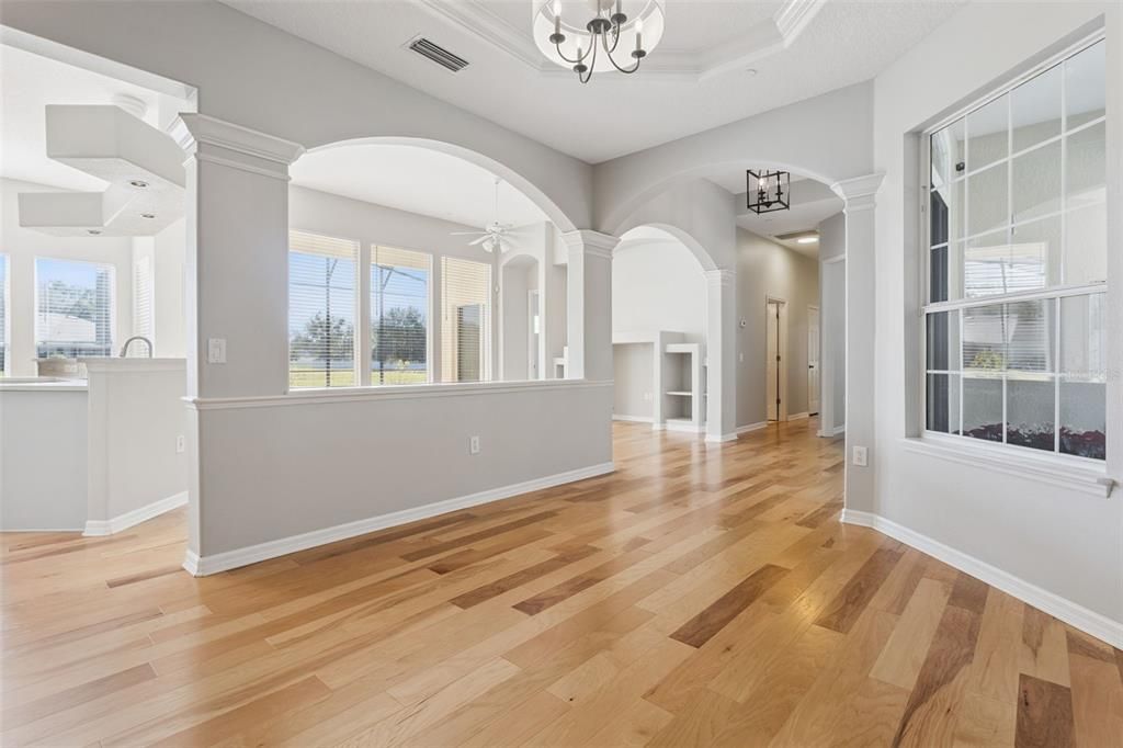 待售: $475,000 (3 贝兹, 2 浴室, 2347 平方英尺)