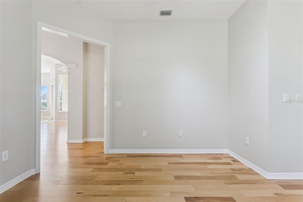 待售: $475,000 (3 贝兹, 2 浴室, 2347 平方英尺)