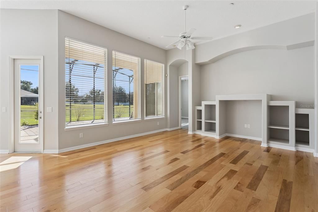 待售: $475,000 (3 贝兹, 2 浴室, 2347 平方英尺)