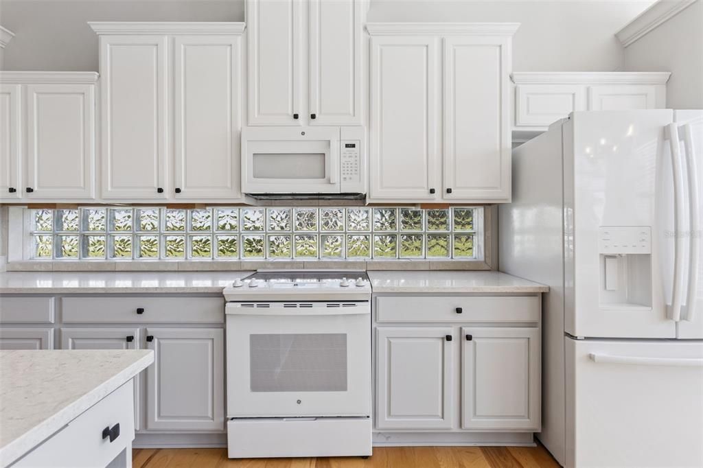 待售: $475,000 (3 贝兹, 2 浴室, 2347 平方英尺)