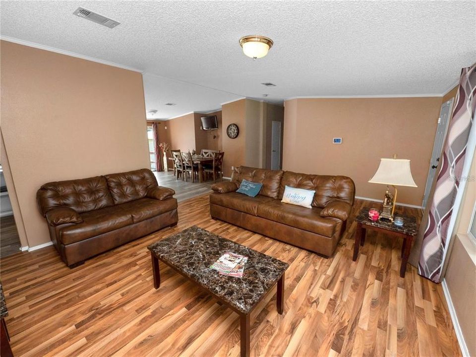 For Sale: $285,000 (4 beds, 2 baths, 2280 Square Feet)