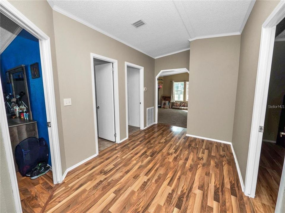 For Sale: $285,000 (4 beds, 2 baths, 2280 Square Feet)