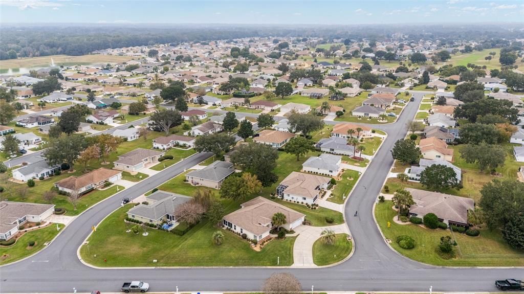 En Venta: $339,900 (3 camas, 2 baños, 2025 Pies cuadrados)