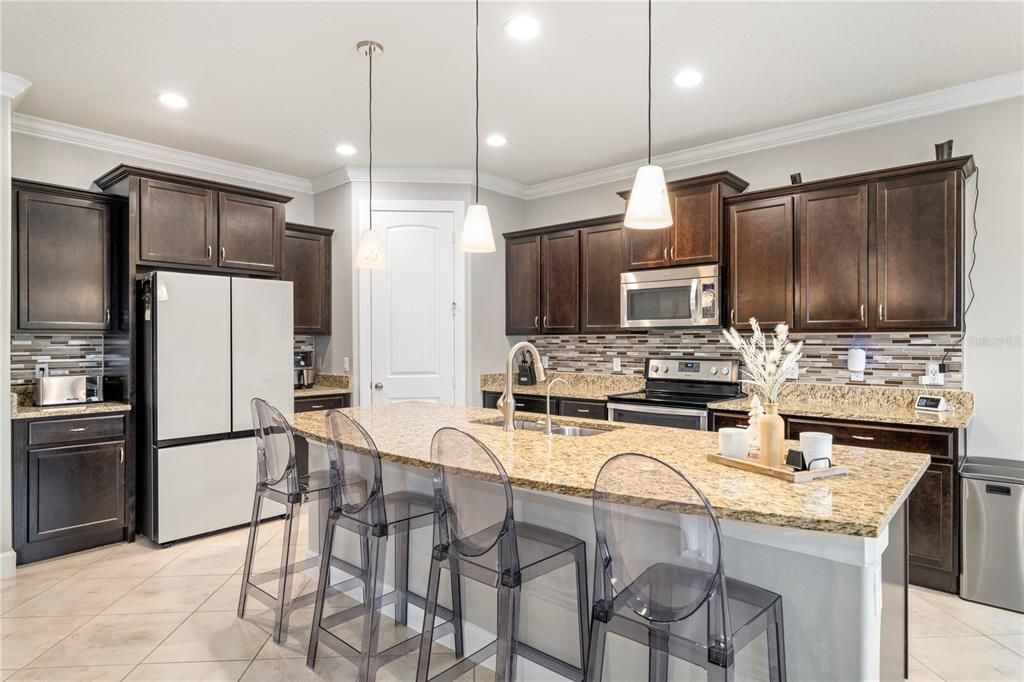 For Sale: $677,500 (4 beds, 3 baths, 3544 Square Feet)