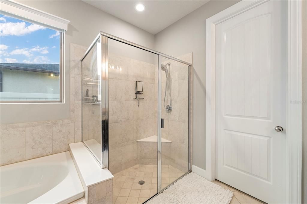 For Sale: $677,500 (4 beds, 3 baths, 3544 Square Feet)