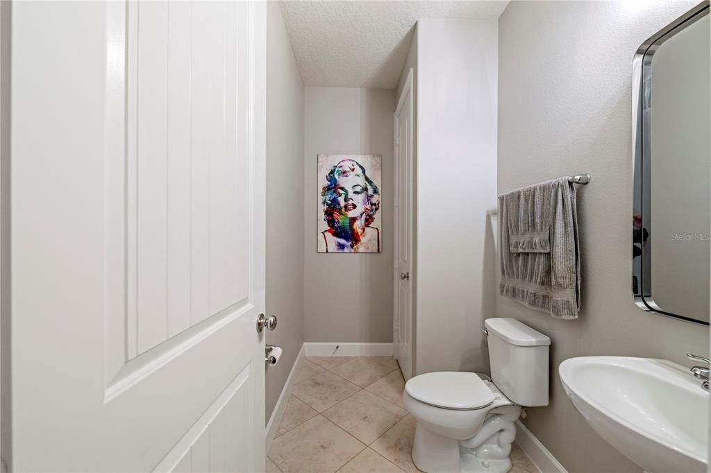 For Sale: $677,500 (4 beds, 3 baths, 3544 Square Feet)