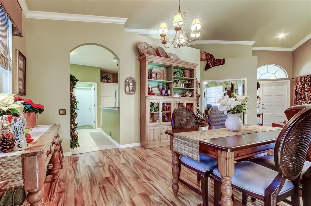 En Venta: $539,000 (3 camas, 2 baños, 1851 Pies cuadrados)