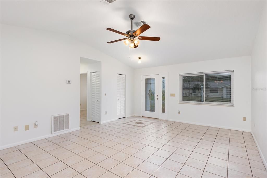 For Sale: $290,000 (3 beds, 2 baths, 1497 Square Feet)