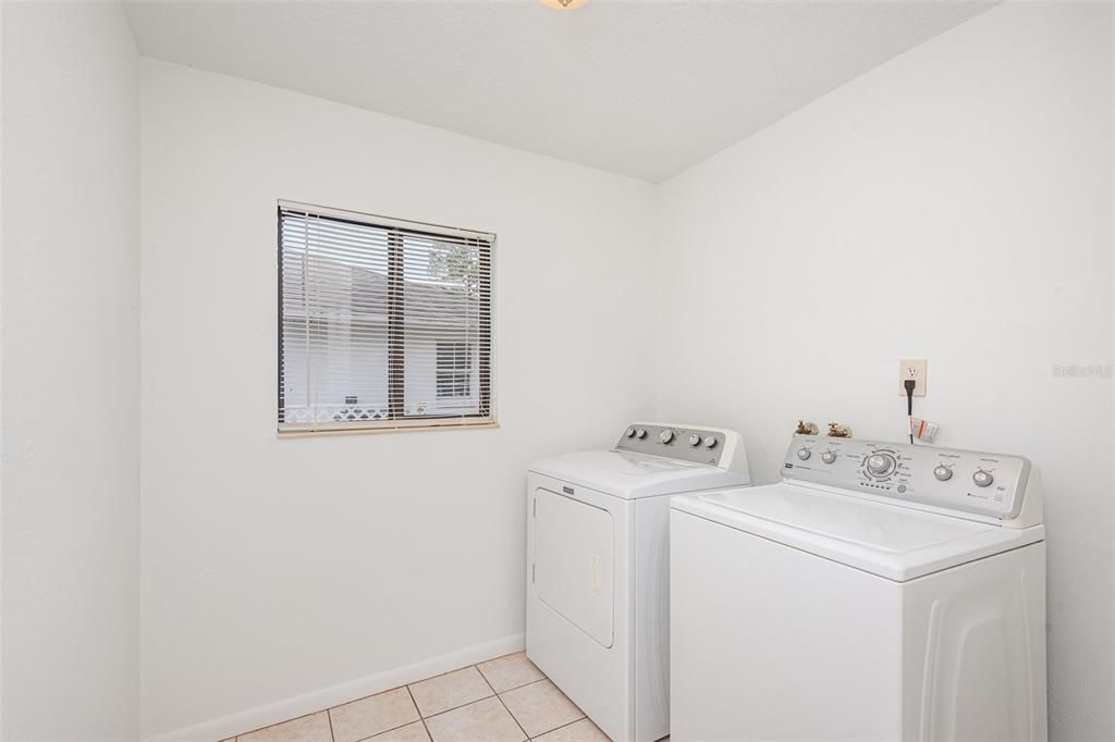 For Sale: $290,000 (3 beds, 2 baths, 1497 Square Feet)