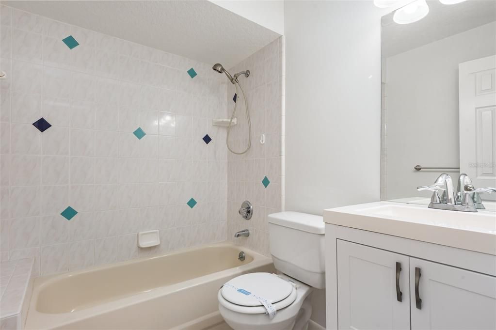 For Sale: $290,000 (3 beds, 2 baths, 1497 Square Feet)