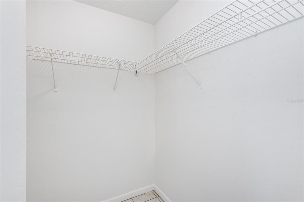 For Sale: $290,000 (3 beds, 2 baths, 1497 Square Feet)