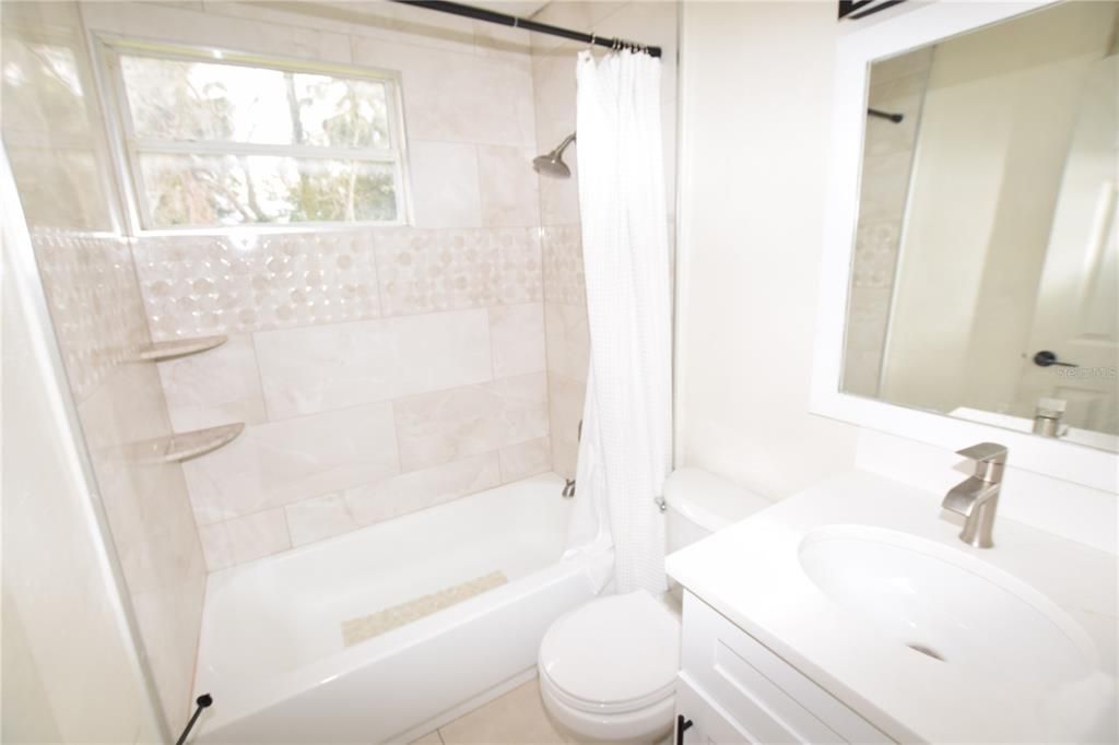 For Rent: $1,475 (2 beds, 1 baths, 748 Square Feet)