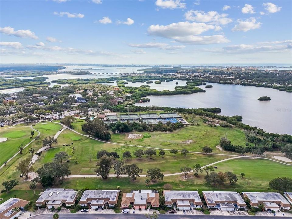 待售: $315,000 (2 贝兹, 2 浴室, 1350 平方英尺)