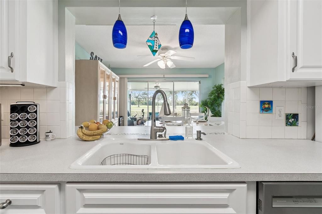 待售: $315,000 (2 贝兹, 2 浴室, 1350 平方英尺)