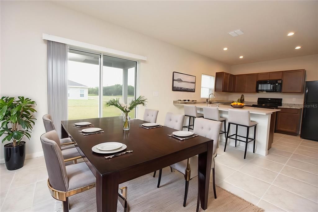 En Renta: $2,375 (4 camas, 2 baños, 2640 Pies cuadrados)