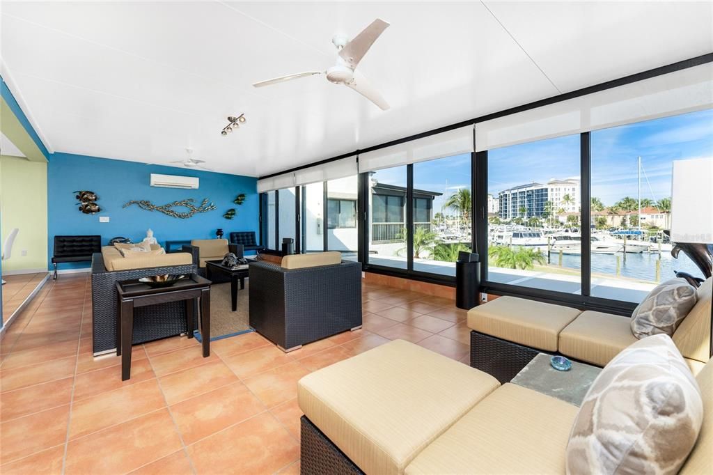 待售: $450,000 (3 贝兹, 2 浴室, 2592 平方英尺)