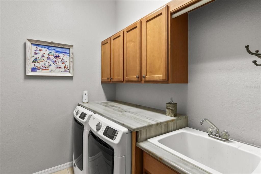 For Sale: $719,900 (4 beds, 3 baths, 2958 Square Feet)