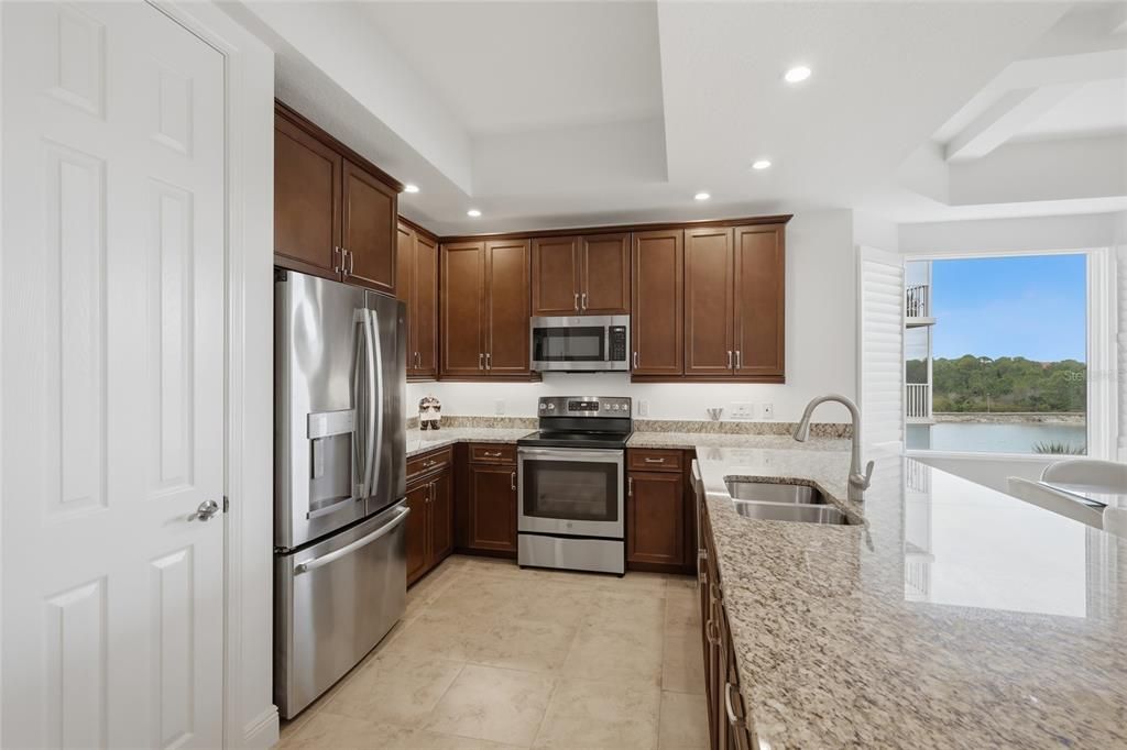 For Sale: $615,000 (3 beds, 2 baths, 1558 Square Feet)