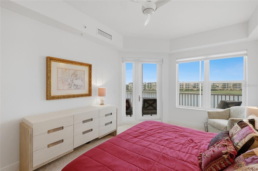 For Sale: $615,000 (3 beds, 2 baths, 1558 Square Feet)