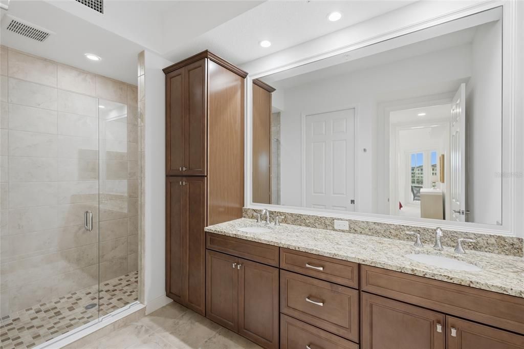 For Sale: $615,000 (3 beds, 2 baths, 1558 Square Feet)