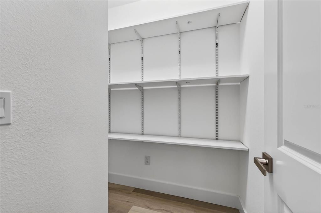 На продажу: $859,000 (4 спален, 3 ванн, 2559 Квадратных фут)