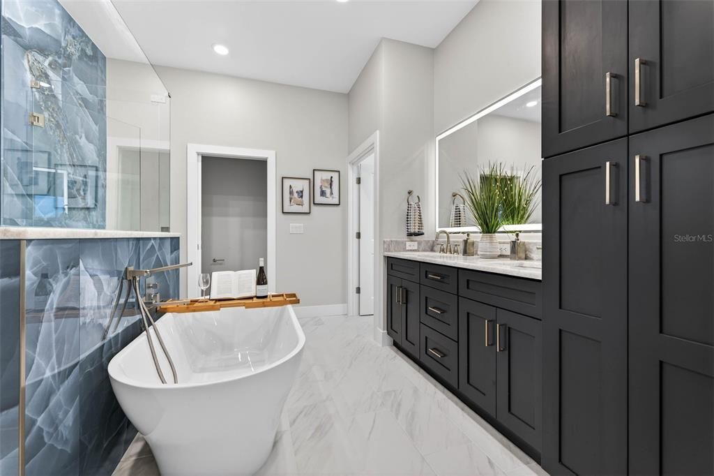 На продажу: $859,000 (4 спален, 3 ванн, 2559 Квадратных фут)