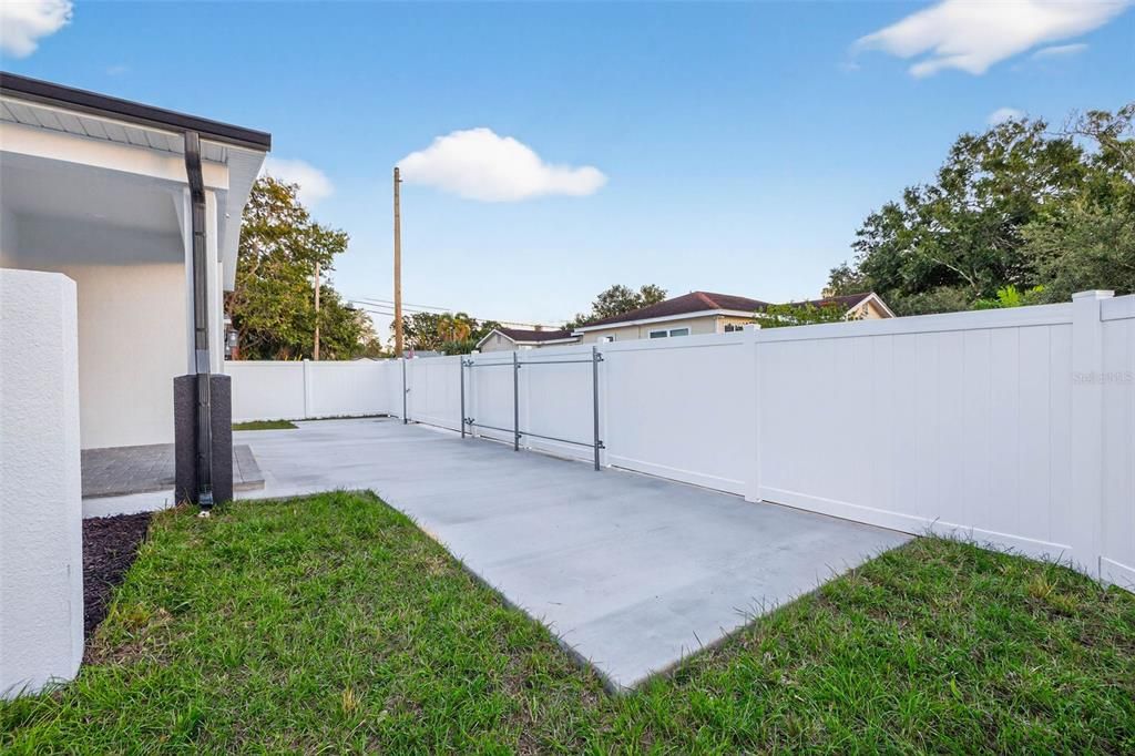 На продажу: $859,000 (4 спален, 3 ванн, 2559 Квадратных фут)