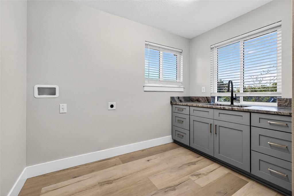 На продажу: $859,000 (4 спален, 3 ванн, 2559 Квадратных фут)