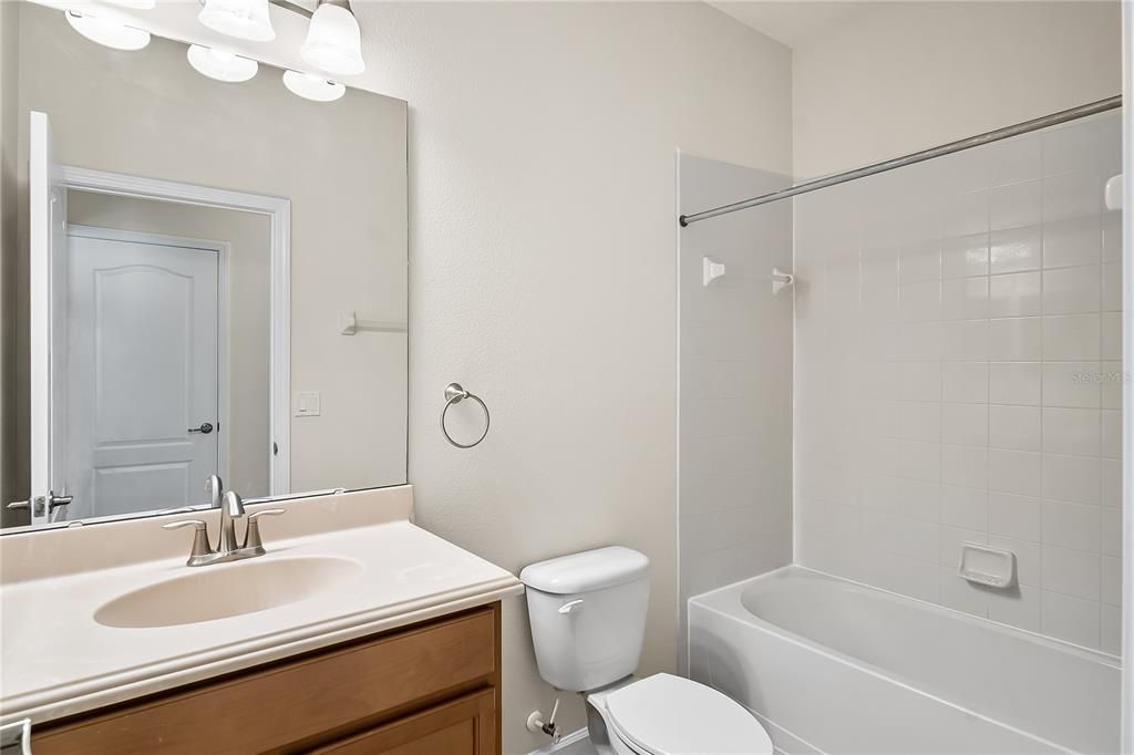 For Rent: $2,400 (4 beds, 3 baths, 2032 Square Feet)