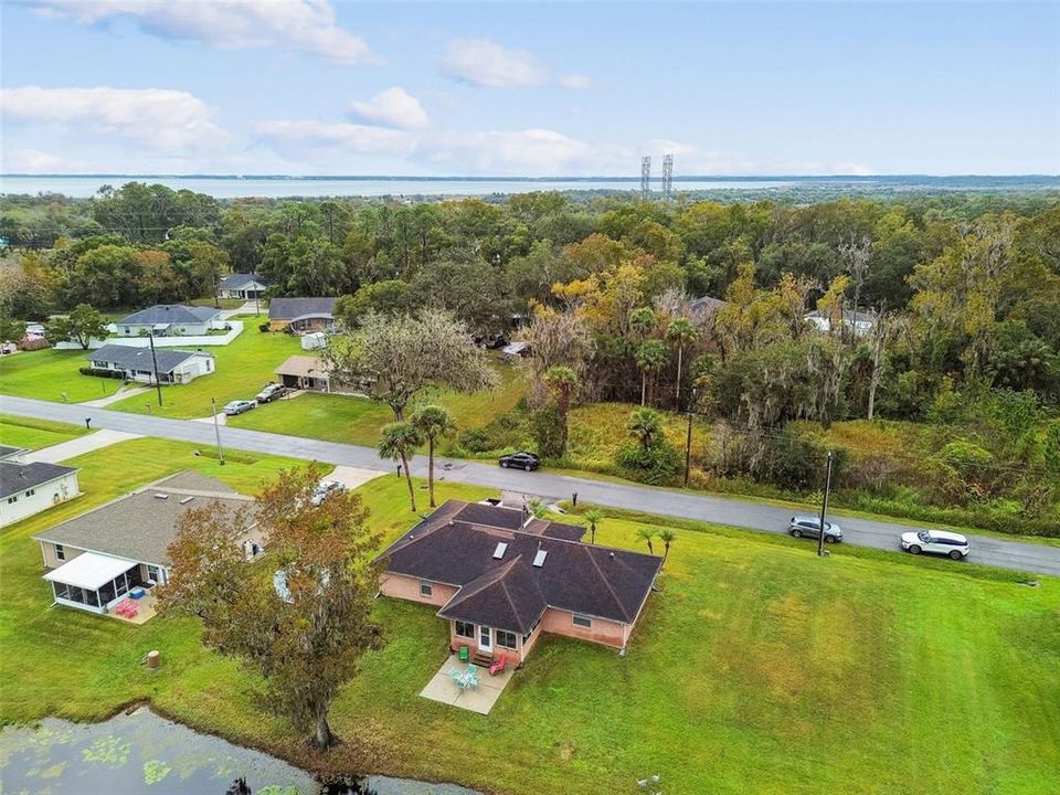 En Venta: $320,000 (3 camas, 2 baños, 1539 Pies cuadrados)