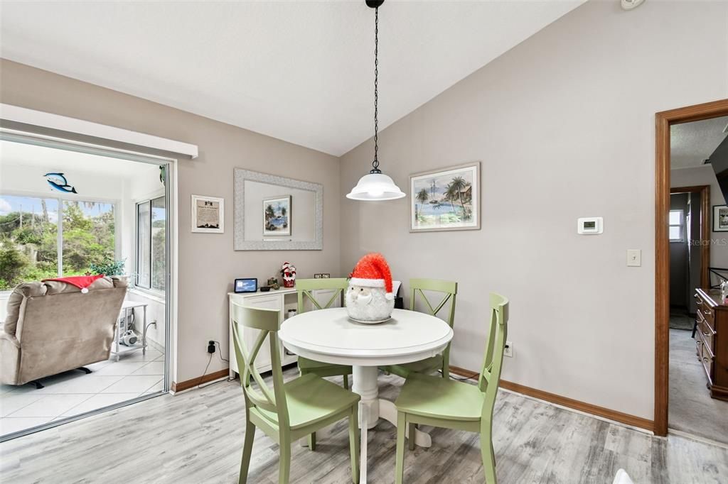 En Venta: $320,000 (3 camas, 2 baños, 1539 Pies cuadrados)