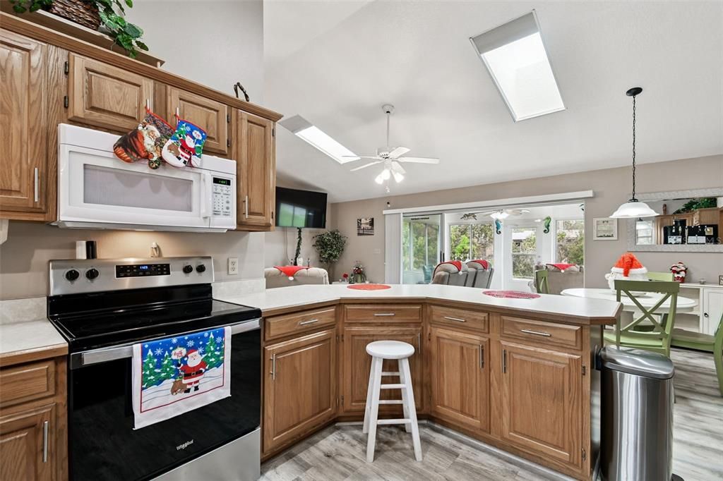 En Venta: $320,000 (3 camas, 2 baños, 1539 Pies cuadrados)