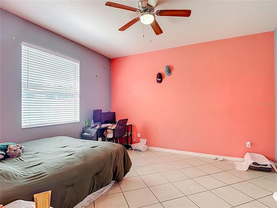 待售: $295,000 (3 贝兹, 2 浴室, 1722 平方英尺)