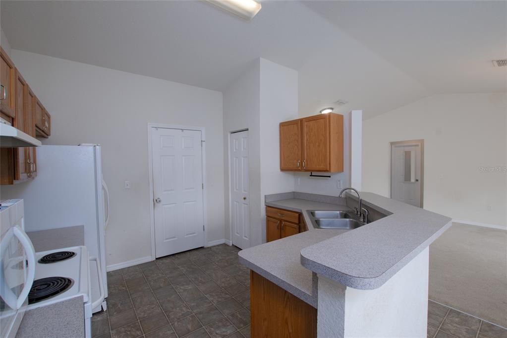 En Renta: $1,500 (3 camas, 2 baños, 1362 Pies cuadrados)