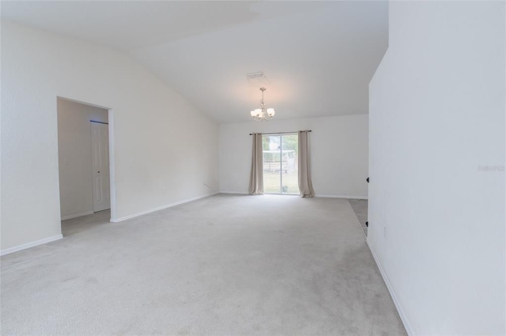 En Renta: $1,500 (3 camas, 2 baños, 1362 Pies cuadrados)