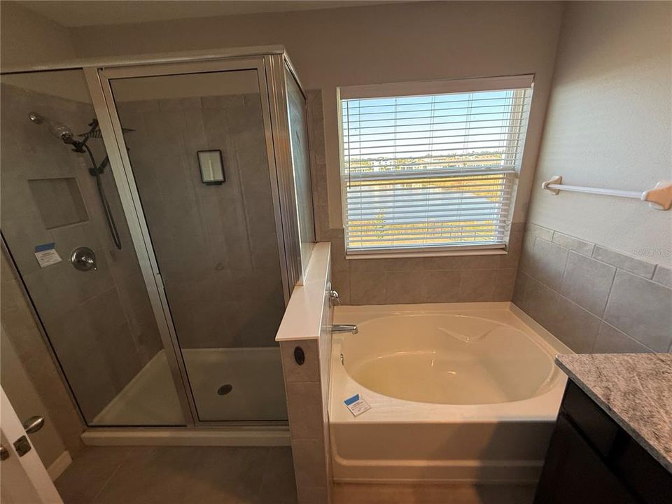 На продажу: $370,000 (4 спален, 3 ванн, 2738 Квадратных фут)