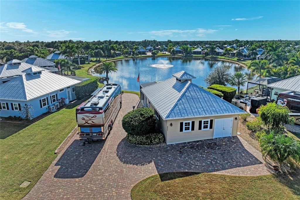 待售: $550,000 (1 贝兹, 1 浴室, 1000 平方英尺)