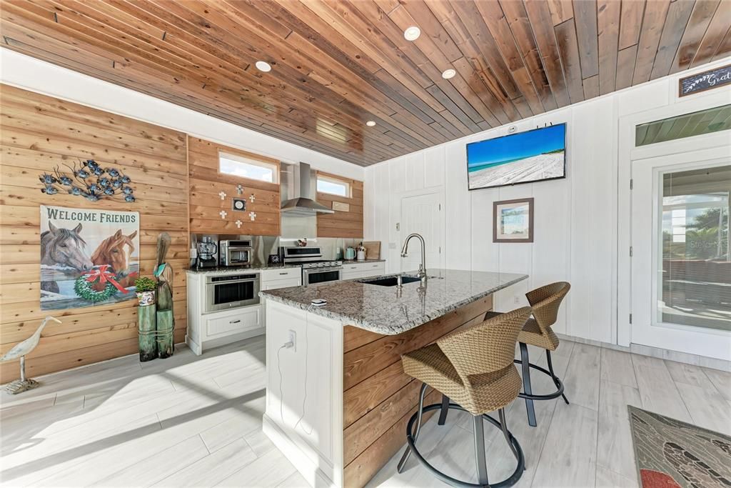 待售: $550,000 (1 贝兹, 1 浴室, 1000 平方英尺)