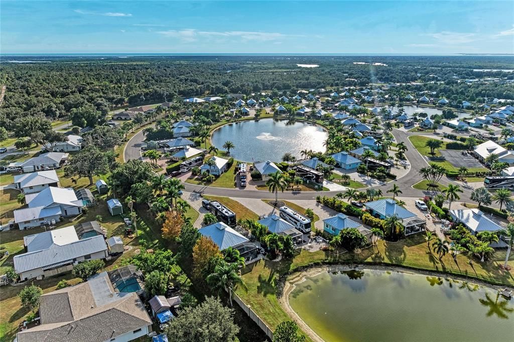 待售: $550,000 (1 贝兹, 1 浴室, 1000 平方英尺)